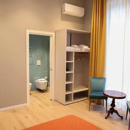 109 Luxury 4* נאפולי