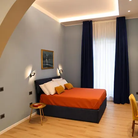 109 Luxury 4* Неаполь